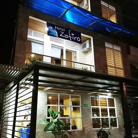 Hotel Zafiro Leticia Buitenkant foto