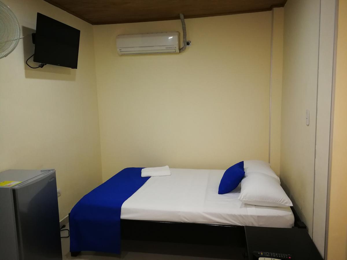 Hotel Zafiro Leticia Buitenkant foto