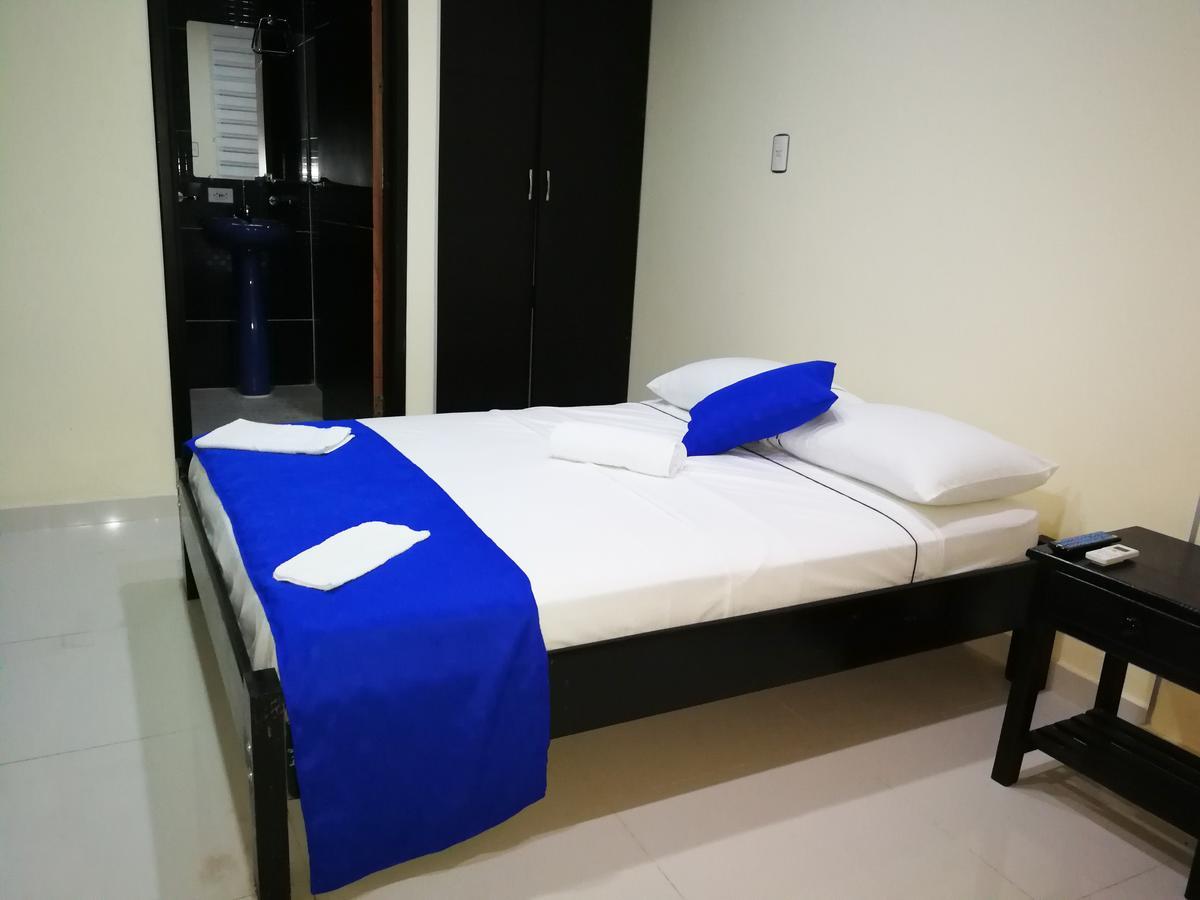 Hotel Zafiro Leticia Buitenkant foto