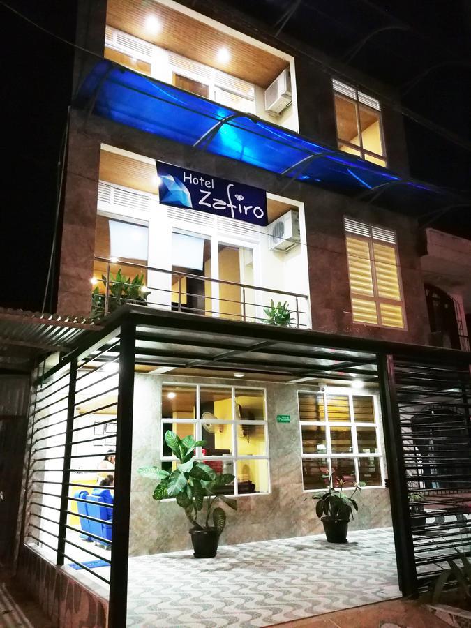 Hotel Zafiro Leticia Buitenkant foto
